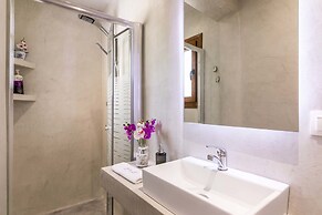 Loukia Luxury Apartments