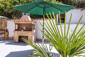 Loukia Luxury Apartments