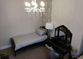 Lion House Bed and Breakfast