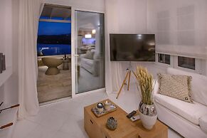 Mykonian house in Elia beach by GHH