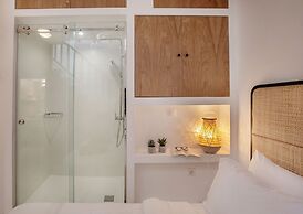 Mykonian house in Elia beach by GHH