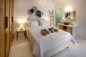 Mykonian house in Elia beach by GHH