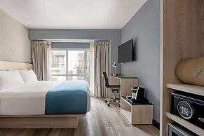 Wingate by Wyndham New York Midtown South/5th Ave