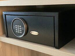 Wingate by Wyndham New York Midtown South/5th Ave