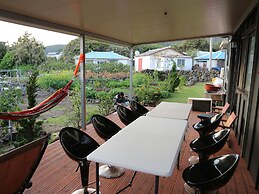 Blue Island Guesthouse - Hostel