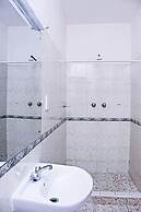 Tulia House - Hostel