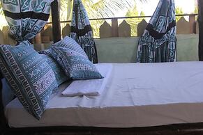 Tulia House - Hostel