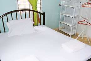 Tulia House - Hostel