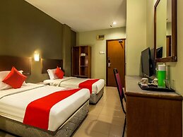 Super OYO 828 Comfort Hotel Shah Alam