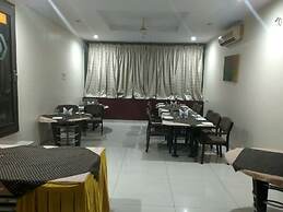 JK Rooms 122 Shaheen Lodging & Boarding