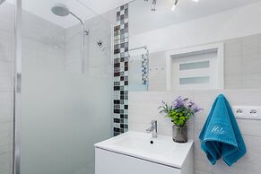 Elite Apartments By the Sea