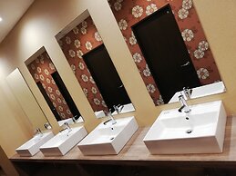 B&B Unagi Inn - Hostel