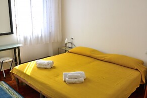 Apartment Benaco near Downtown