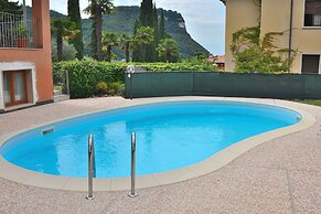 Apartment Cà Nova With Pool