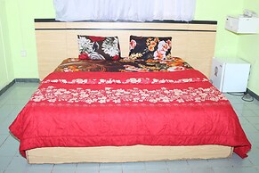 Tourist Castle Hotel and Suites