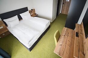 Alb Inn – Hotel & Apartments