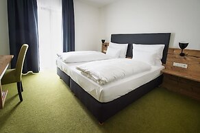 Alb Inn – Hotel & Apartments