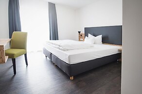 Alb Inn – Hotel & Apartments