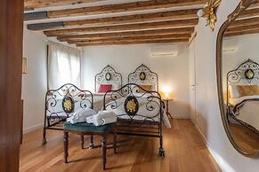 Venezia - Calle Furlani 3277