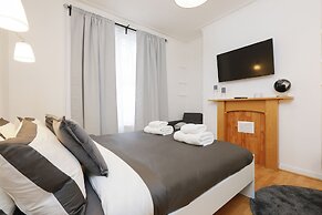 MyPlace Camden Apartment