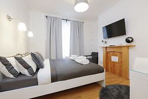 MyPlace Camden Apartment