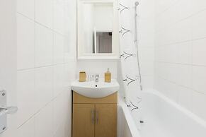 MyPlace Camden Apartment