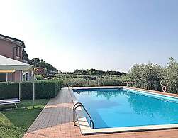 Apartment Quarole With Pool