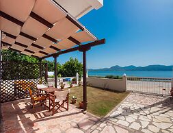 Irini SeaSide Studios