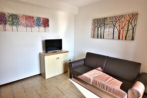 Apartment Rosa Bourbon With Pool