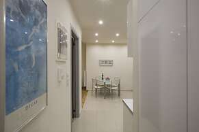 Koukaki Deluxe Apt at Syggrou-Fix