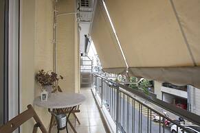 Koukaki Deluxe Apt at Syggrou-Fix