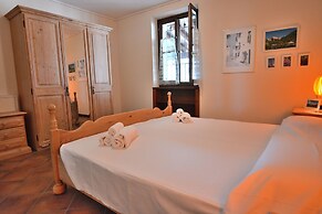 Apartment With Pool Ai Pignoi 1st floor