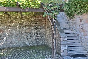 Apartment With Pool Ai Pignoi 1st floor