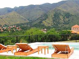 Parque Los Nogales Apart Hotel