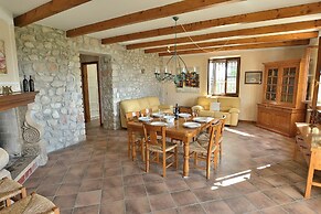 Apartment With Pool Ai Pignoi Ground F