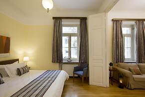 Acropolis Neoclassical Mansion