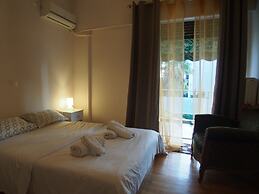 Homely Stay at Acropolis Museum