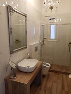 Penthouse of light at Koukaki