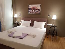 Stylish Urban Apartment