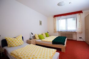 Elim Hotel