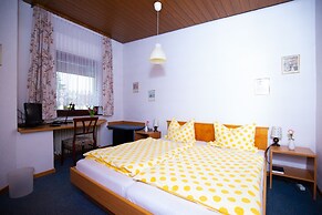 Elim Hotel
