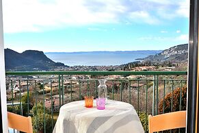 Casa Montegolo With Pool And Lake View