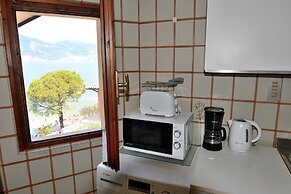 Greenery Loft With Lake View