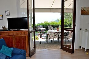 Residence Ai Vigneti With Pool