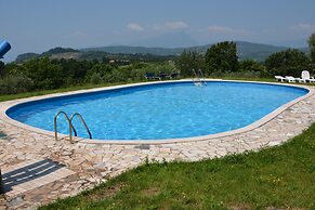 Residence Ai Vigneti With Pool