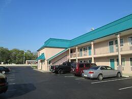 Delux Inn & Suites