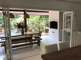 Casa Jardins de Iporanga