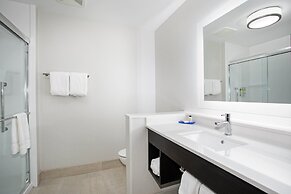 Holiday Inn Express & Suites Ely by IHG