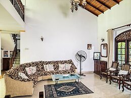 Gondolas Holiday Lanka