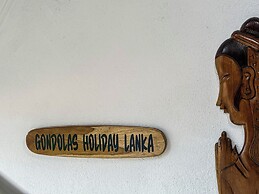 Gondolas Holiday Lanka